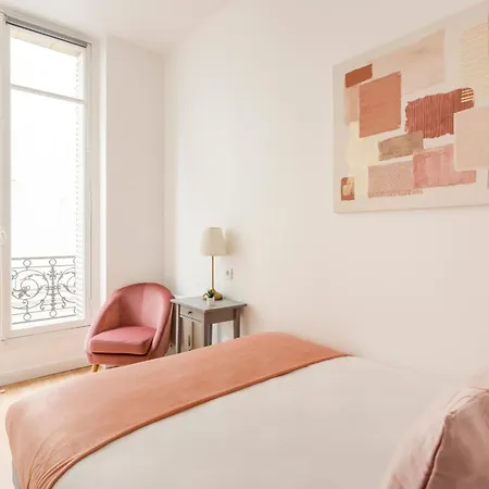 Apartment Merveil - Family - Marais - Martin Iv Paris
