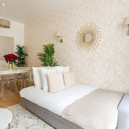 Merveil - Family - Marais - Martin Iv Apartment
